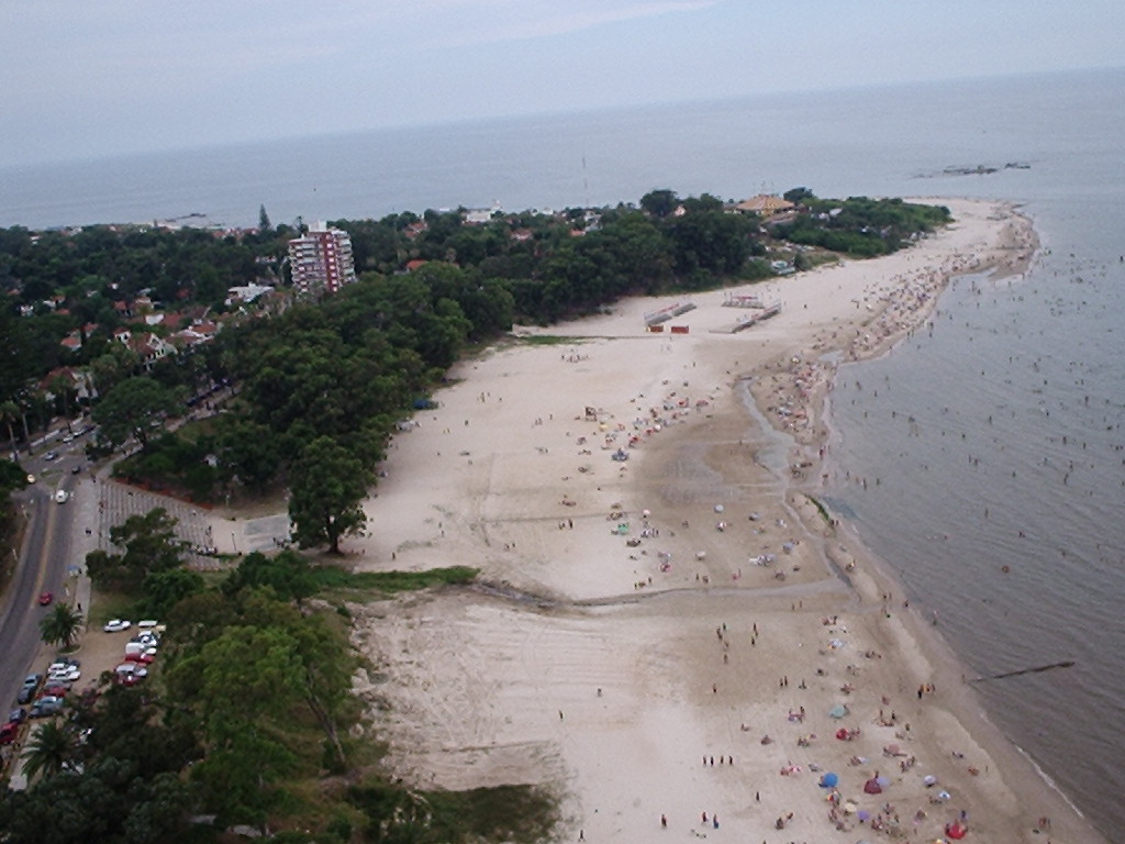 Costa de Oro: 70 Kilometros de puras playas