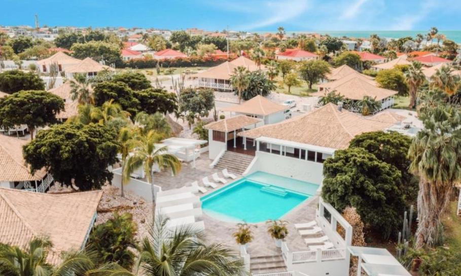 Family Plan Curacao en Papagayo Beach Resort