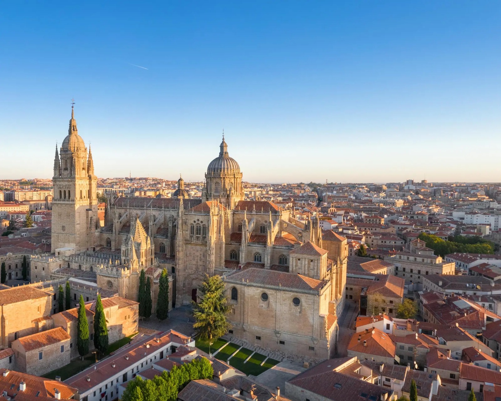 Maravillas de Portugal, Marruecos y España – Grupal Acompañada