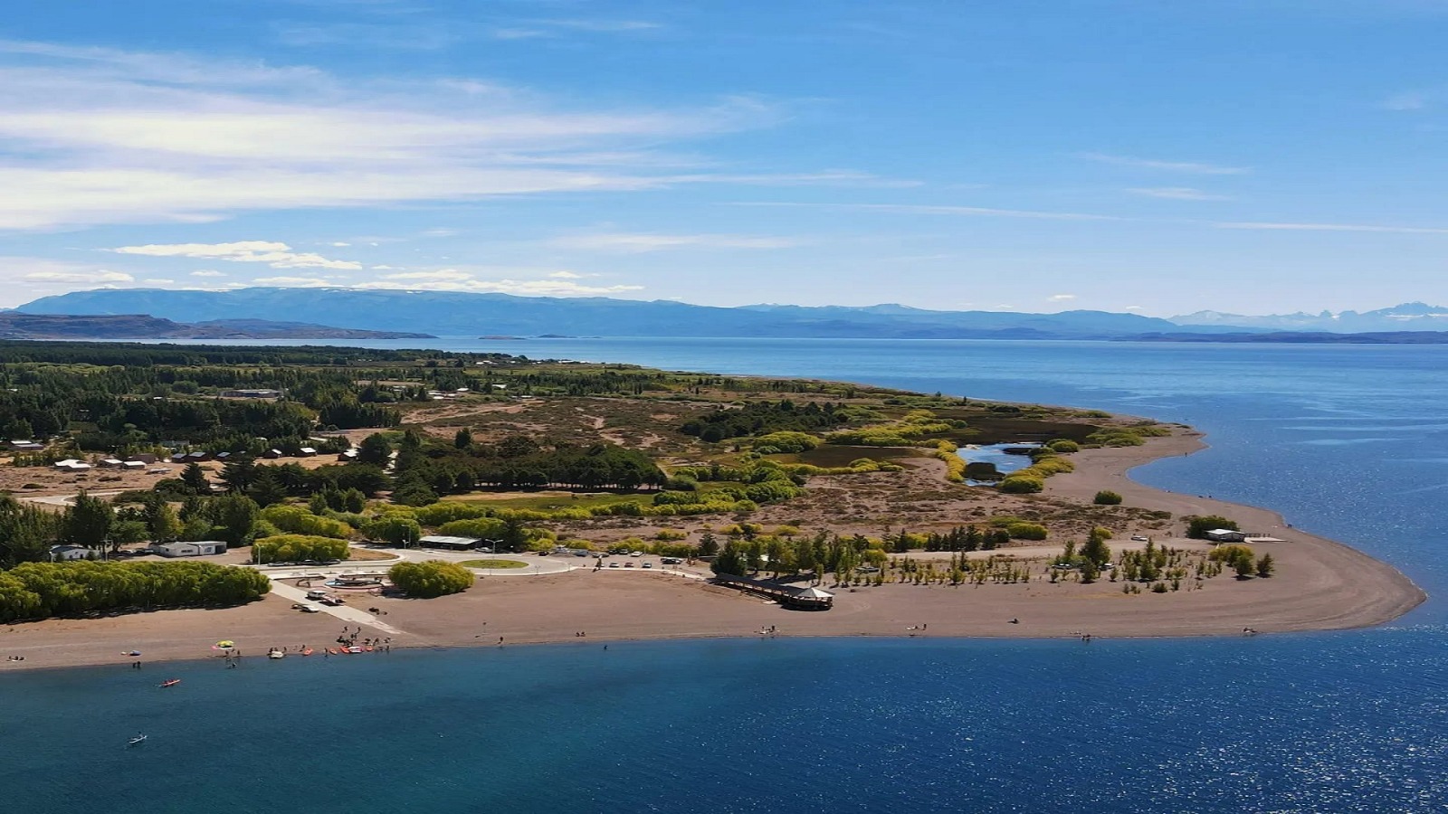 POSTALES DEL SUR / PUERTO MADRYN – EL BOLSON – LOS ANTIGUOS /   10 DÍAS / 07 NOCHES